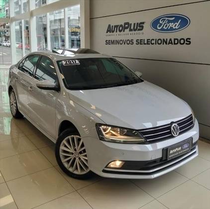 VOLKSWAGEN JETTA 1.4 16V TSI COMFORTLINE GASOLINA 4P TIPTRONIC VOLKSWAGEN JETTA 1.4 16V TSI COMFORTLINE GASOLINA 4P TIPTRONIC